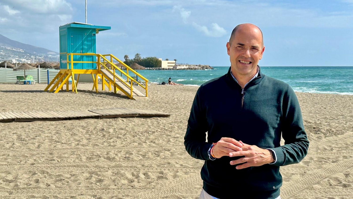 Fuengirola activa un dispositivo de 43 profesionales para garantizar la seguridad en sus playas durante la Semana Santa