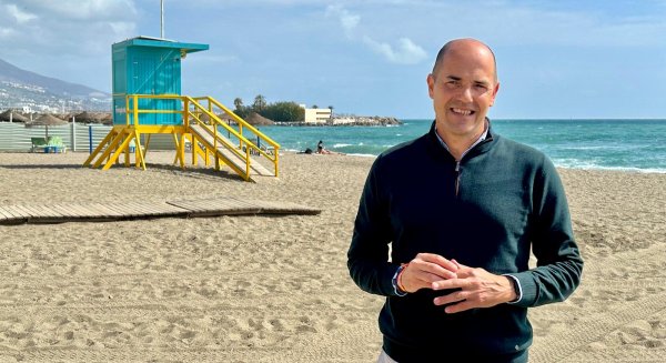 Fuengirola activa un dispositivo de 43 profesionales para garantizar la seguridad en sus playas durante la Semana Santa