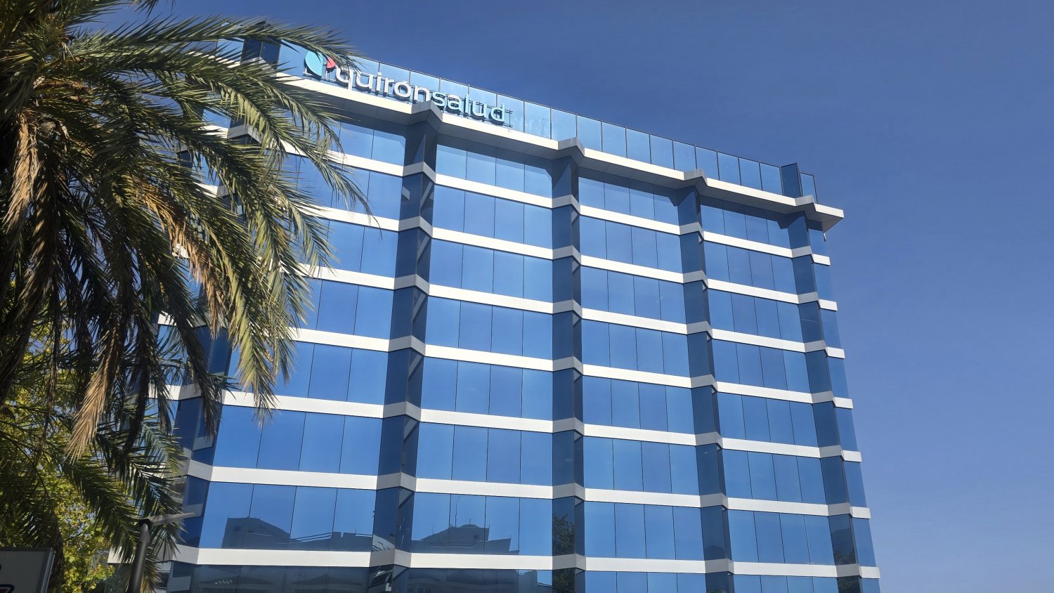 El Hospital Quirónsalud Marbella mantuvo activos 20 estudios clínicos y publicó 14 artículos científicos durante el último año