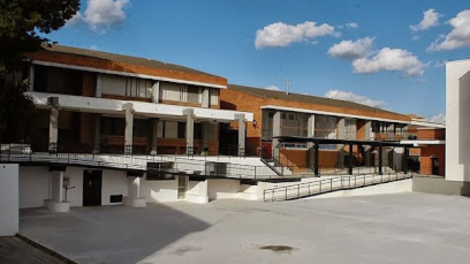 La Junta inicia obras de urgencia en el IES Mar de Alborán de Estepona para reparar los daños causados por el temporal