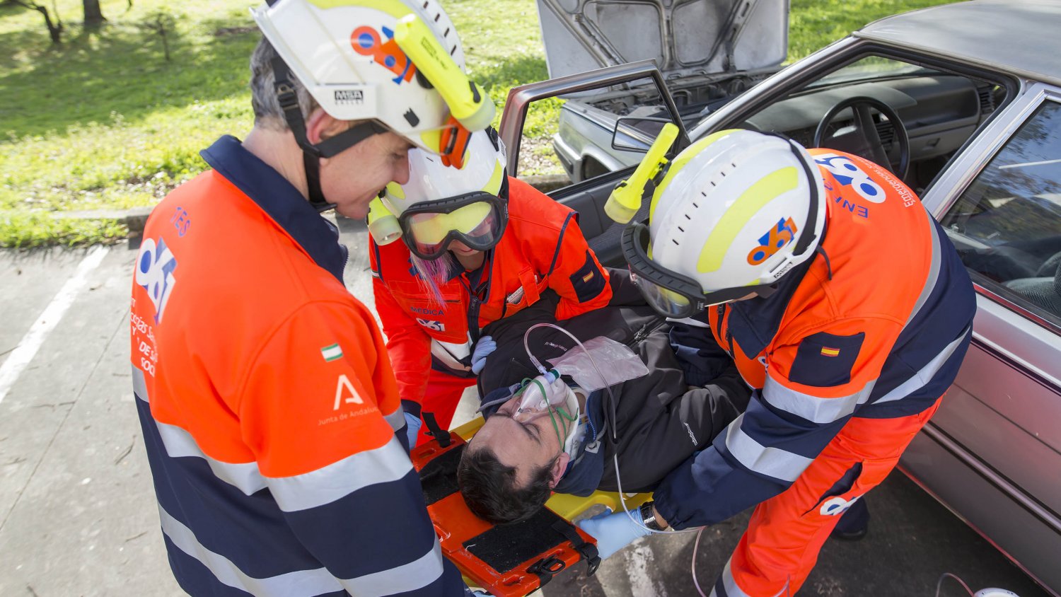 El 061 atiende 325 peticiones de asistencia por accidentes de tráfico en Andalucía en la operación salida de Semana Santa
