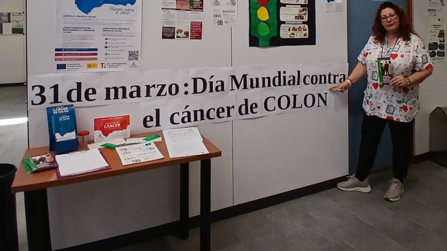 El Distrito Sanitario Málaga-Guadalhorce organiza mesas de cribado por el Día Mundial del Cáncer de Colon