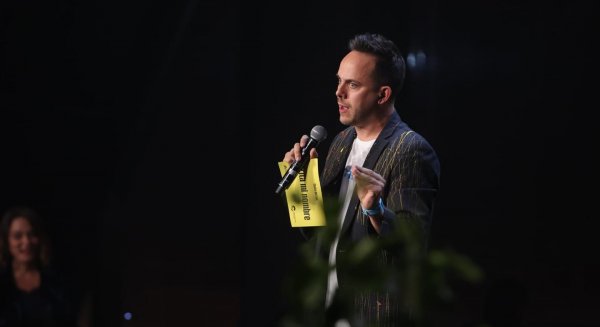 El humorista Tomás García estrena este sábado su nuevo espectáculo 'Papi en apuros'