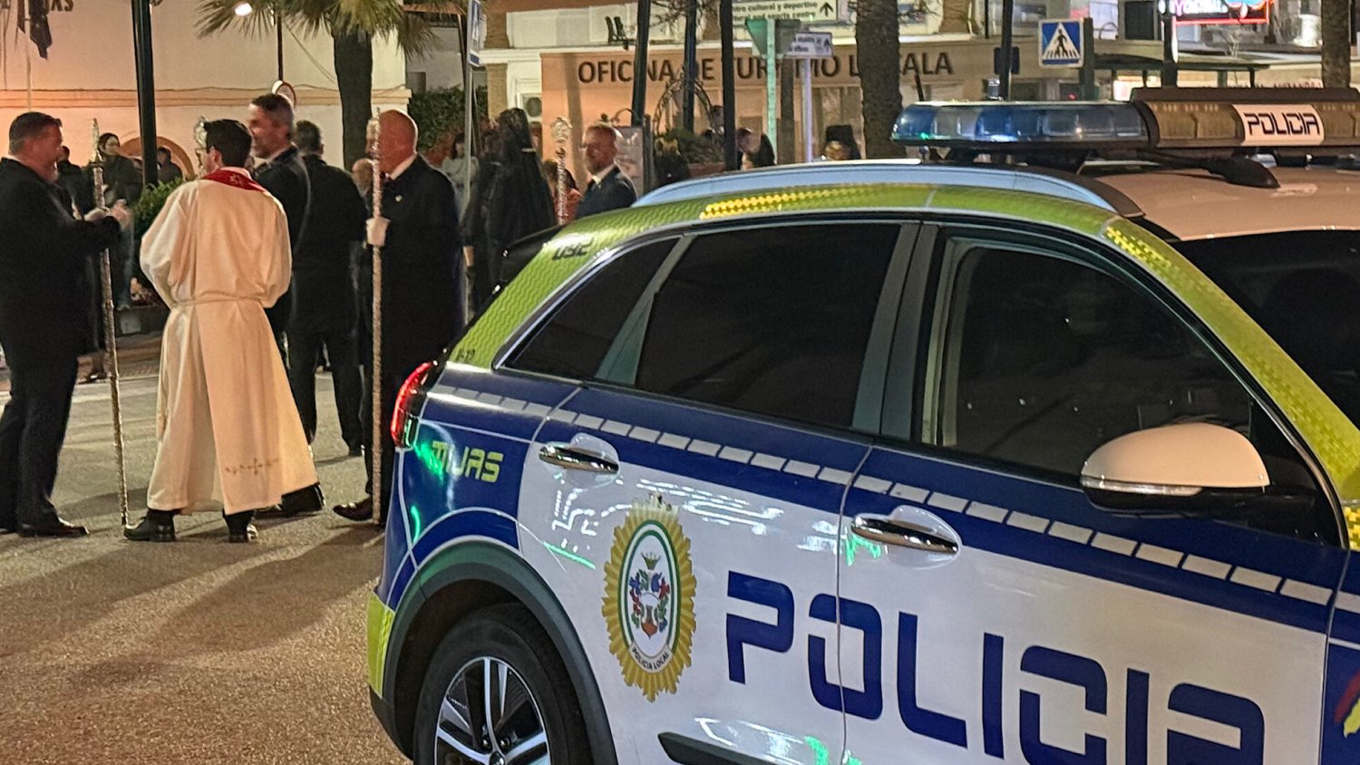 Juan Carlos Cuevas destaca la capacidad de Mijas para acoger grandes celebraciones manteniendo el orden y la seguridad