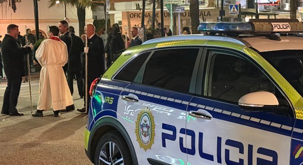 Juan Carlos Cuevas destaca la capacidad de Mijas para acoger grandes celebraciones manteniendo el orden y la seguridad