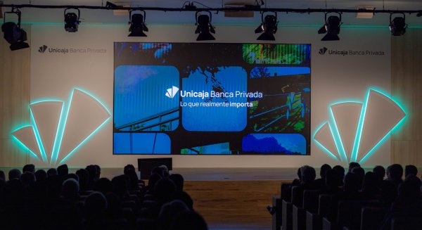 Unicaja reúne a 300 clientes en cuatro jornadas para analizar los retos de la planificación patrimonial y sucesoria