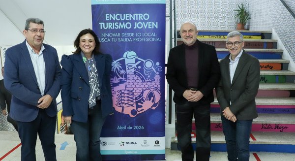 Más de 500 estudiantes de Torremolinos participan en un encuentro sobre innovación y salidas profesionales en el sector turístico