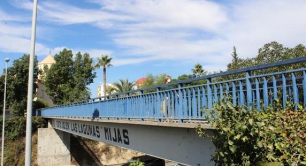 Mijas reitera al Gobierno el cerramiento total de las pasarelas de la A-7 para prevenir suicidios