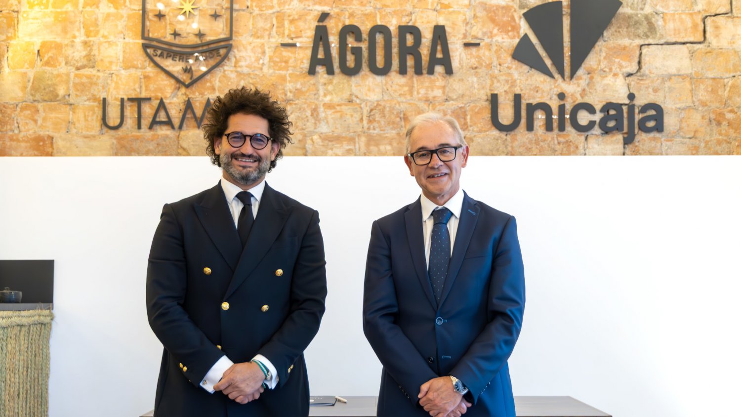 Unicaja y UTAMED firman una alianza estratégica para impulsar el Proyecto Ágora como foro de debate y conocimiento 