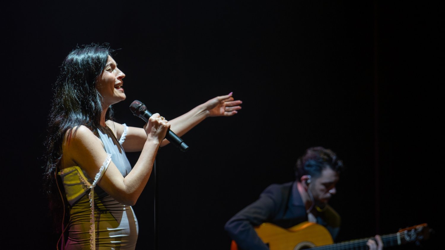 Piedad Bonnett inaugura en Marbella la IXedición de Marpoética con una reflexión sobre el valor sanador de la palabra