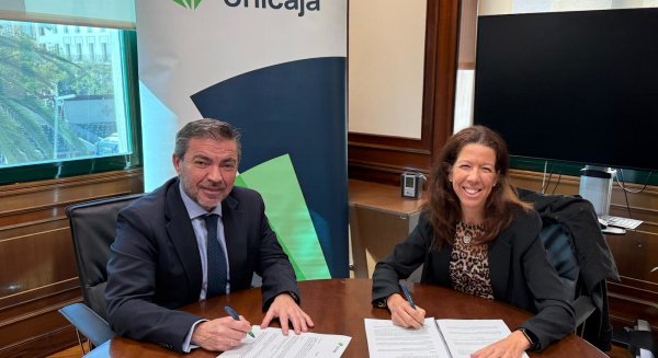 Unicaja y la APTTA renuevan su acuerdo de colaboración para ofrecer servicios financieros a los asesores fiscales andaluces