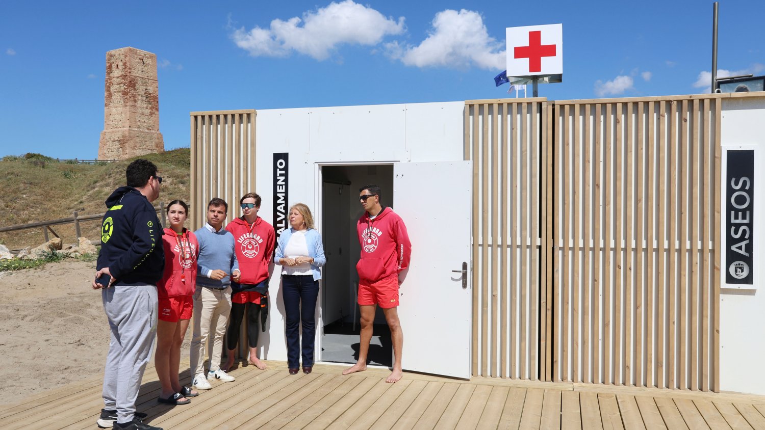 Marbella renueva todos los módulos de salvamento y amplía a veinte los puntos de socorrismo en el litoral