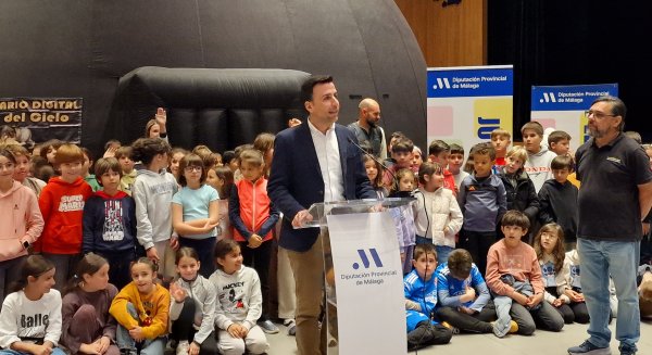 El planetario itinerante de la Diputación llega al Edgar Neville y acercará el universo a más de 7.500 escolares de la provincia