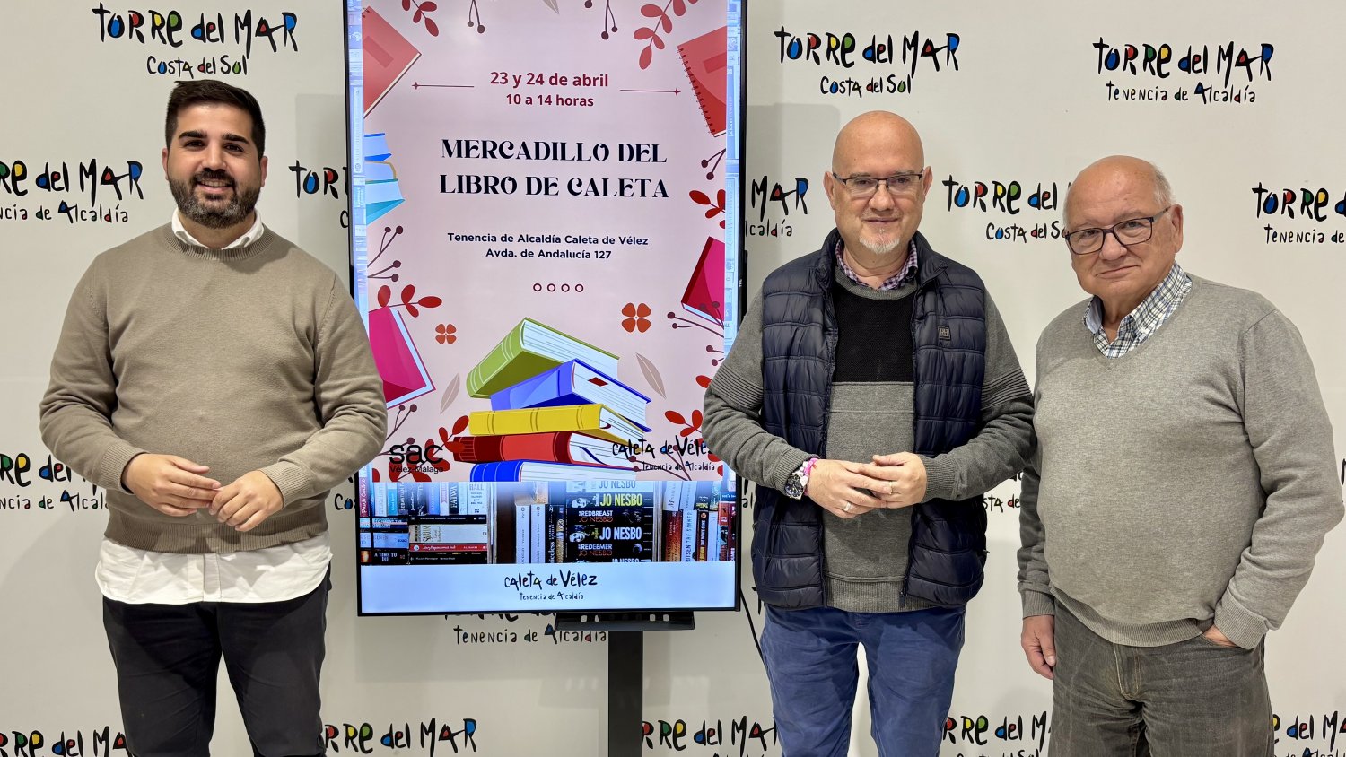 La Caleta de Vélez celebra su primer Mercadillo del Libro para fomentar la lectura a vecinos y jóvenes