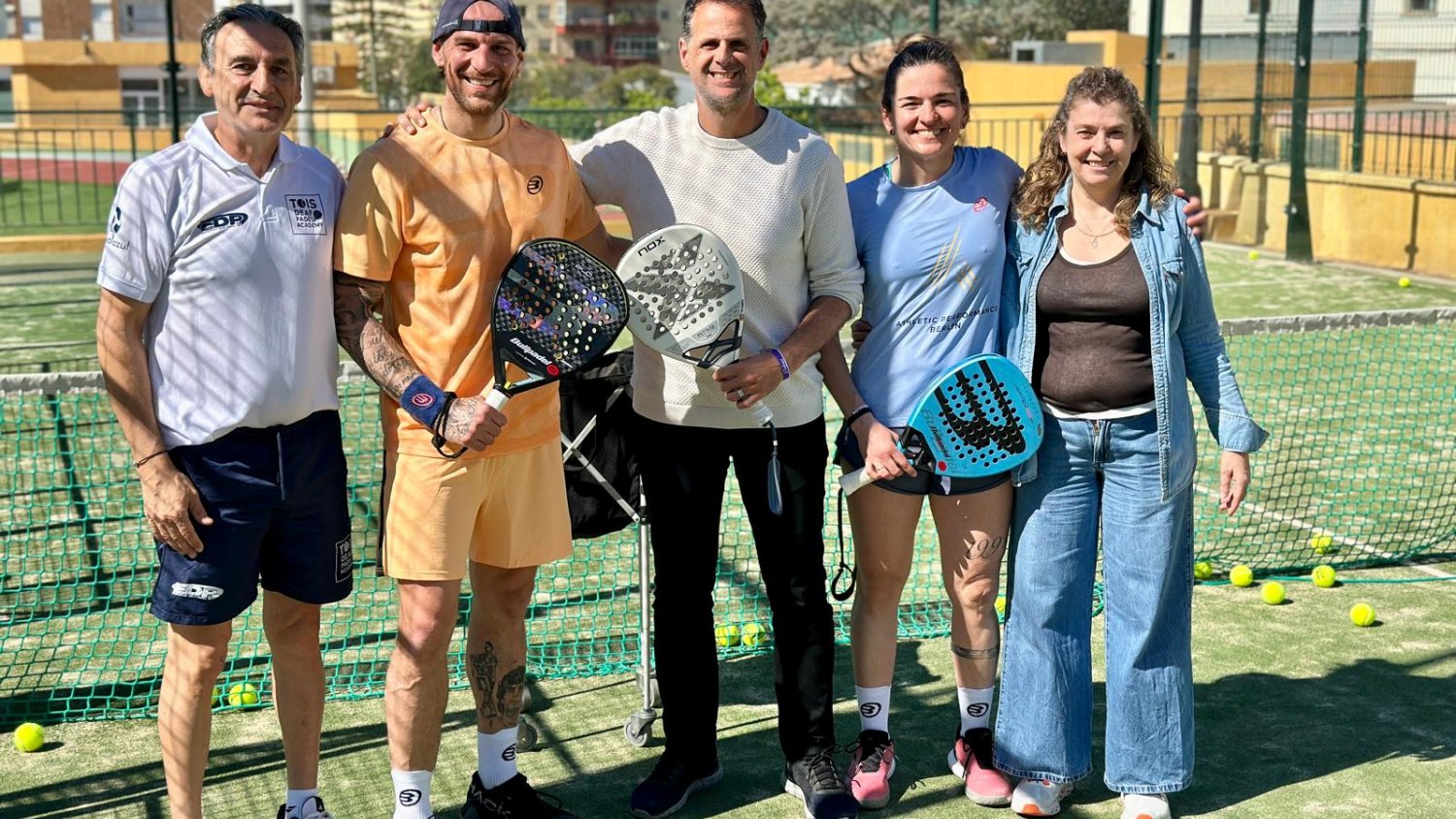 Fuengirola impulsa un proyecto piloto de pádel adaptado a personas con discapacidad auditiva