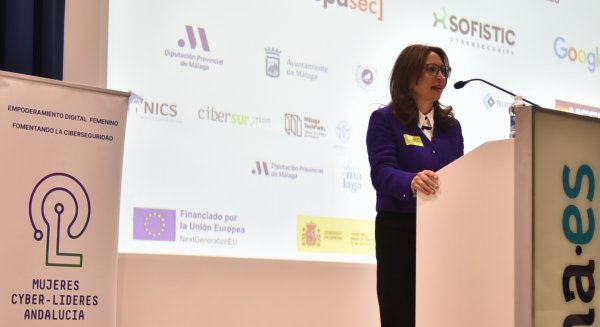 La Junta invita a ‘Mujeres Cyber-líderes’ a ayudar a la administración en su lucha contra las desigualdades en el mundo digital