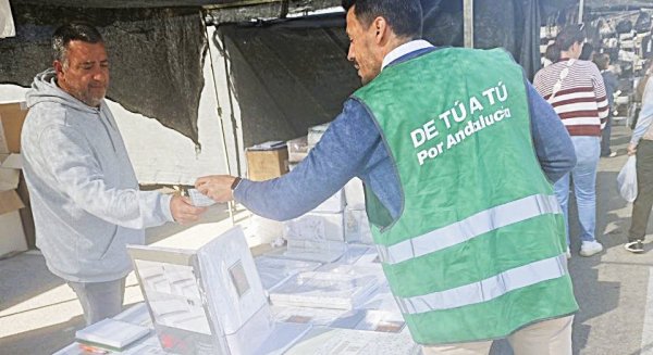 Por Andalucía lanza en Antequera su campaña “De Tú a Tú” denunciando el deterioro de los servicios públicos