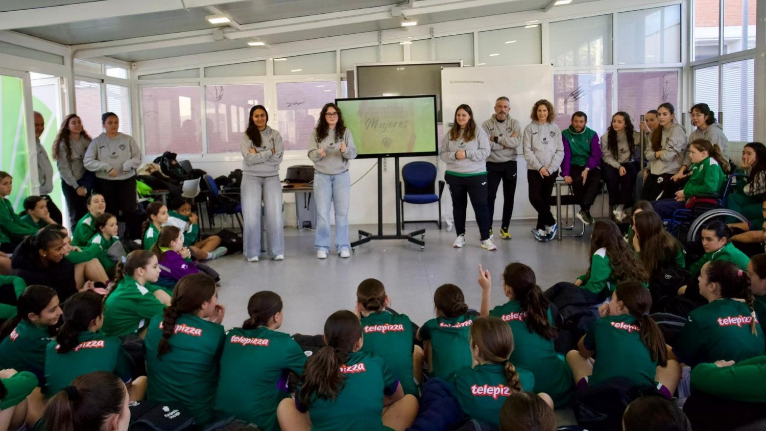 EBG Málaga crea un grupo de desarrollo específico para poner en valor la figura de la mujer en el deporte