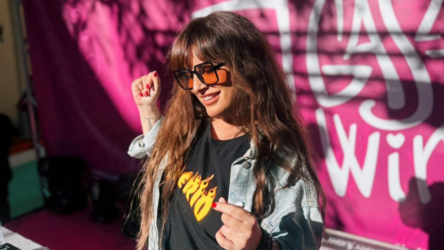 Benalmádena Pueblo despide ‘Te invito a mi calle’ con música en directo y mercadillo artesanal