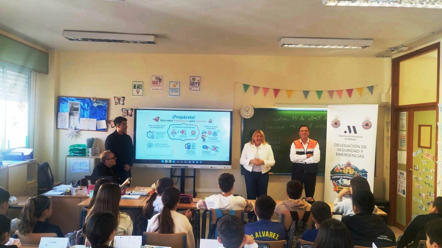 La Diputación de Málaga realiza talleres centros educativos para enseñar cómo actuar ante emergencias