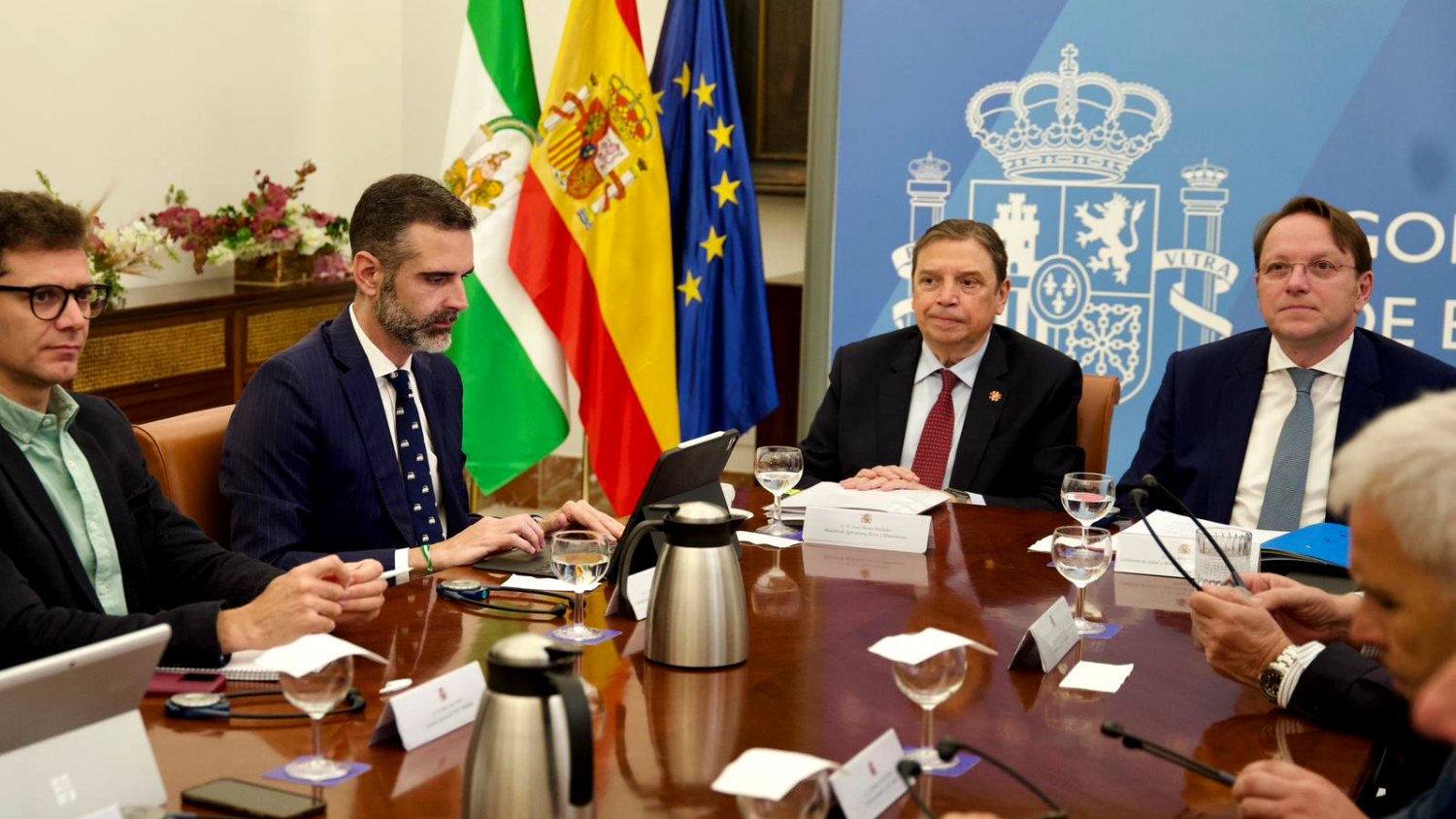 El consejero de Agricultura aplaude el refuerzo de los controles a las importaciones para evitar la competencia desleal