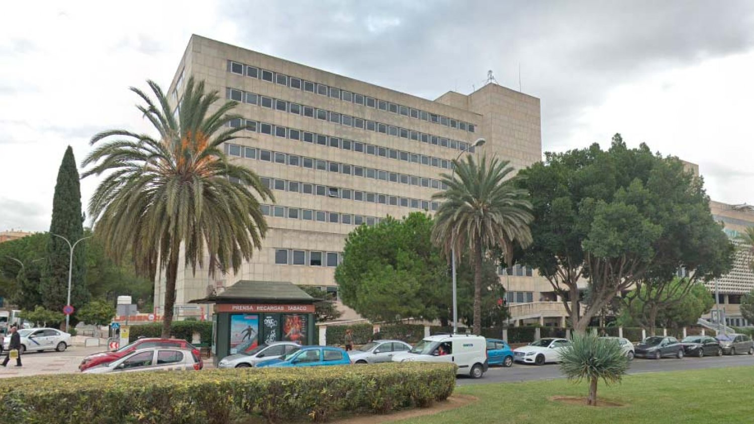 Fallece una niña de cinco años por meningitis en el Hospital Materno de Málaga