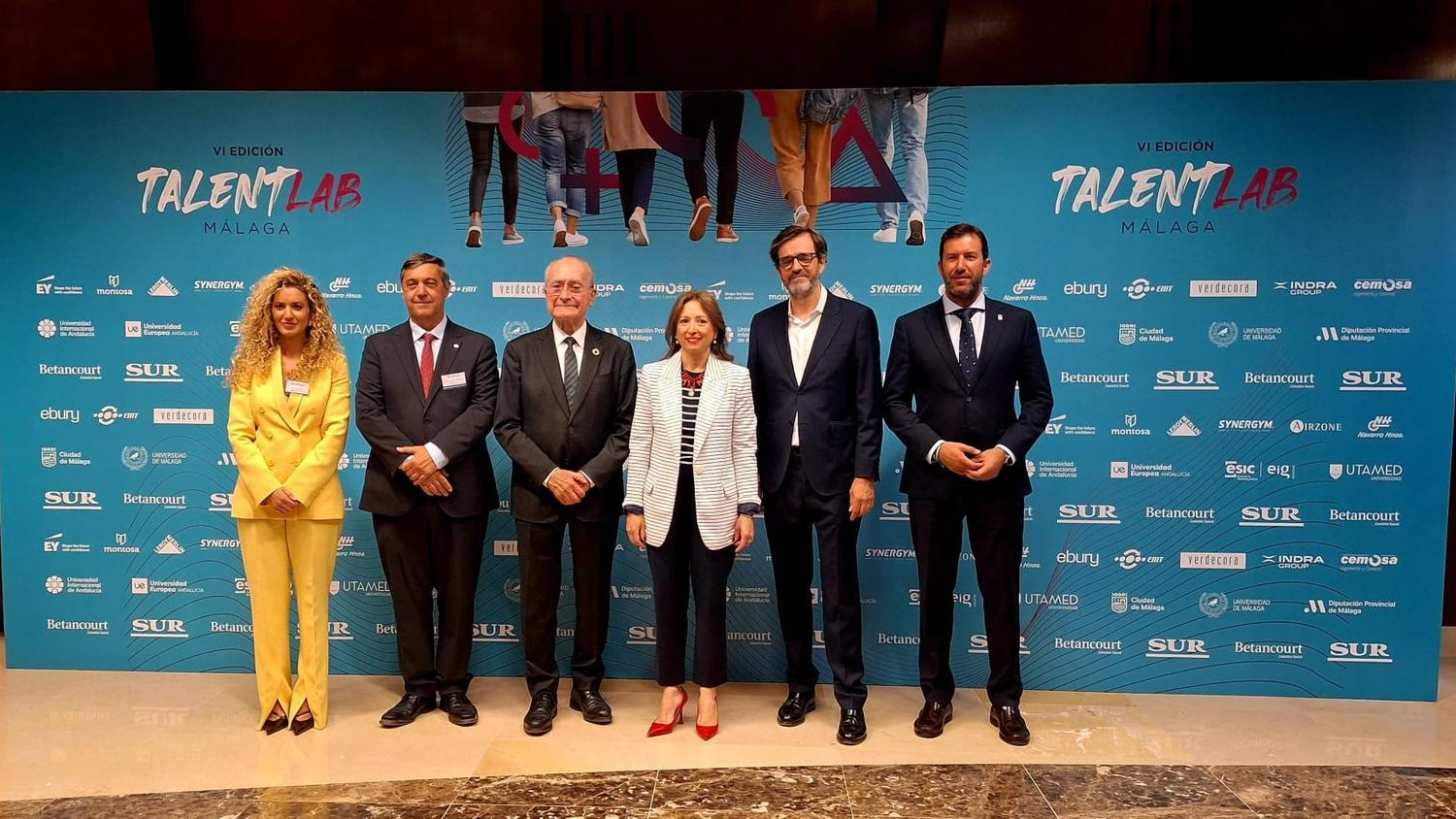 Navarro destaca la necesidad de conectar el mundo académico y laboral para retener el talento joven en Andalucía