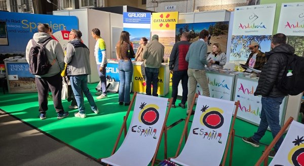 Turismo Costa del Sol promociona su oferta de cicloturismo en la feria VeloBerlin, en Alemania
