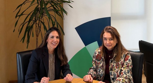 Unicaja y Amupema impulsan el emprendimiento femenino en Málaga con financiación preferente para 200 empresarias
