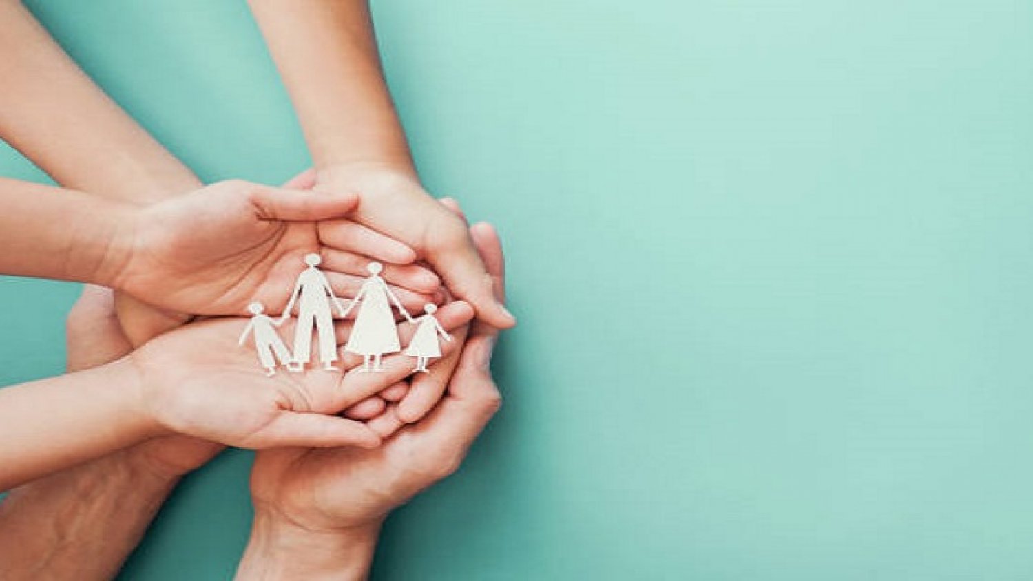 El Ayuntamiento de Málaga habilita sus centros sociales para tramitar los informes de vulnerabilidad de la regularización de extranjeros