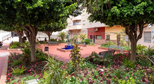 Estepona culmina la remodelación integral de las plazas Las Musas y Olimpo