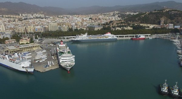 El Puerto de Málaga recibirá 41 escalas de crucero durante el verano