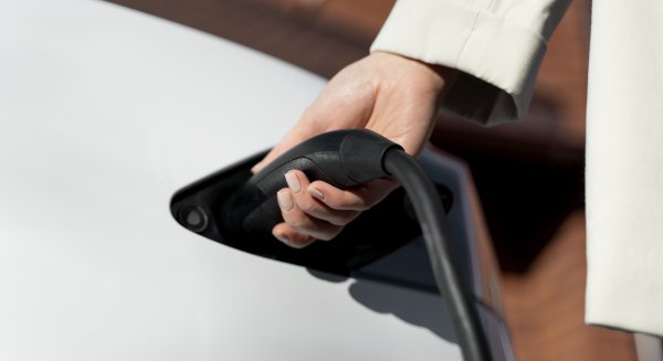 Marbella y Telpark ofrecerán recarga gratuita para vehículos eléctricos en tres aparcamientos del 11 al 17 de mayo