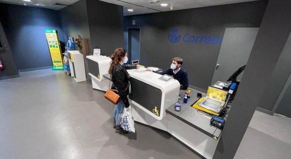 El PP de Mijas denuncia el cierre de la oficina de Correos en El Corte Inglés