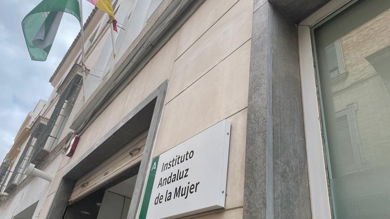 El BOJA convoca ayudas para la atención a mujeres en riesgo de exclusión social y vulnerables ante la violencia de género