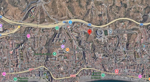 Sale a subasta un derecho urbanístico en Rincón de la Victoria por algo más de 33.000 euros