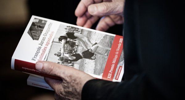 El Ayuntamiento presenta 'Animales agostados', de François Jaran-Duquette, ganadora del XIX Premio 'Málaga de Novela'