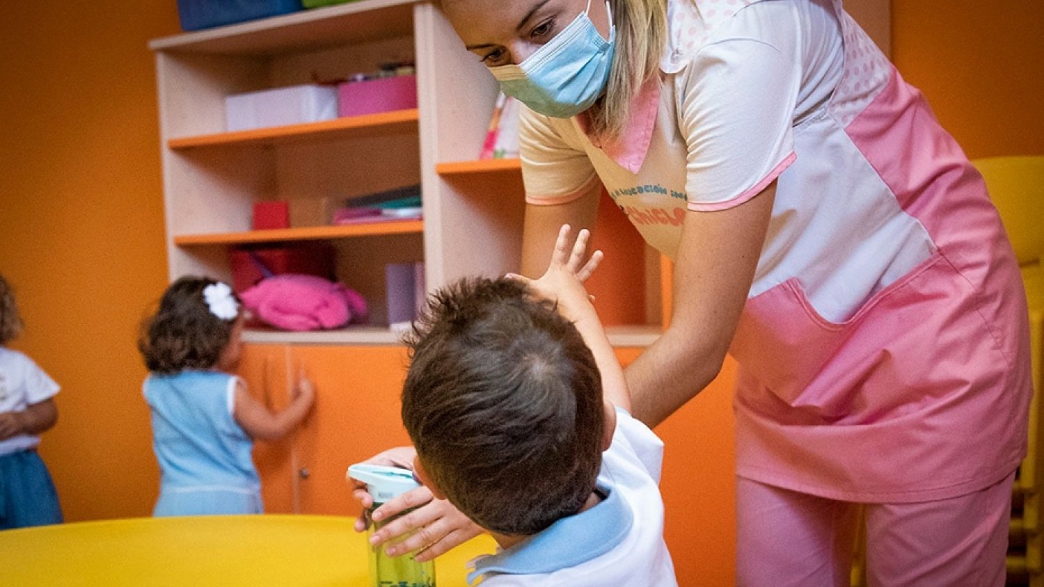Más de 57.000 familias en Málaga realizan online la matrícula para Educación Infantil y Primaria