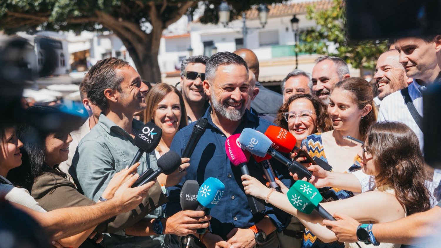 Abascal acusa a Sánchez de usar el hantavirus para tapar su “corrupción” y al PP de convertir la campaña andaluza en “OT”