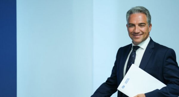 Bendodo acusa a la Junta Electoral de frenar al PSOE por unas llamadas que “rozan lo ilícito” contra la sanidad andaluza