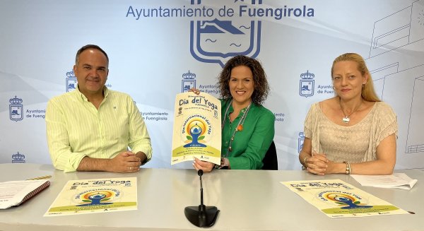 Fuengirola celebra el Día Internacional del Yoga con una exhibición gratuita en la plaza de la Hispanidad