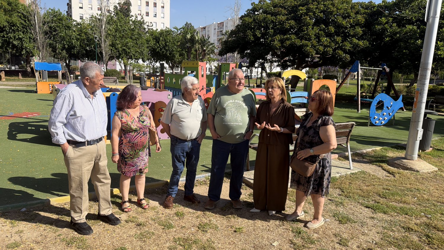 El PSOE pide la creación de una red de refugios climáticos y de sombras en parques infantiles y colegios de Málaga