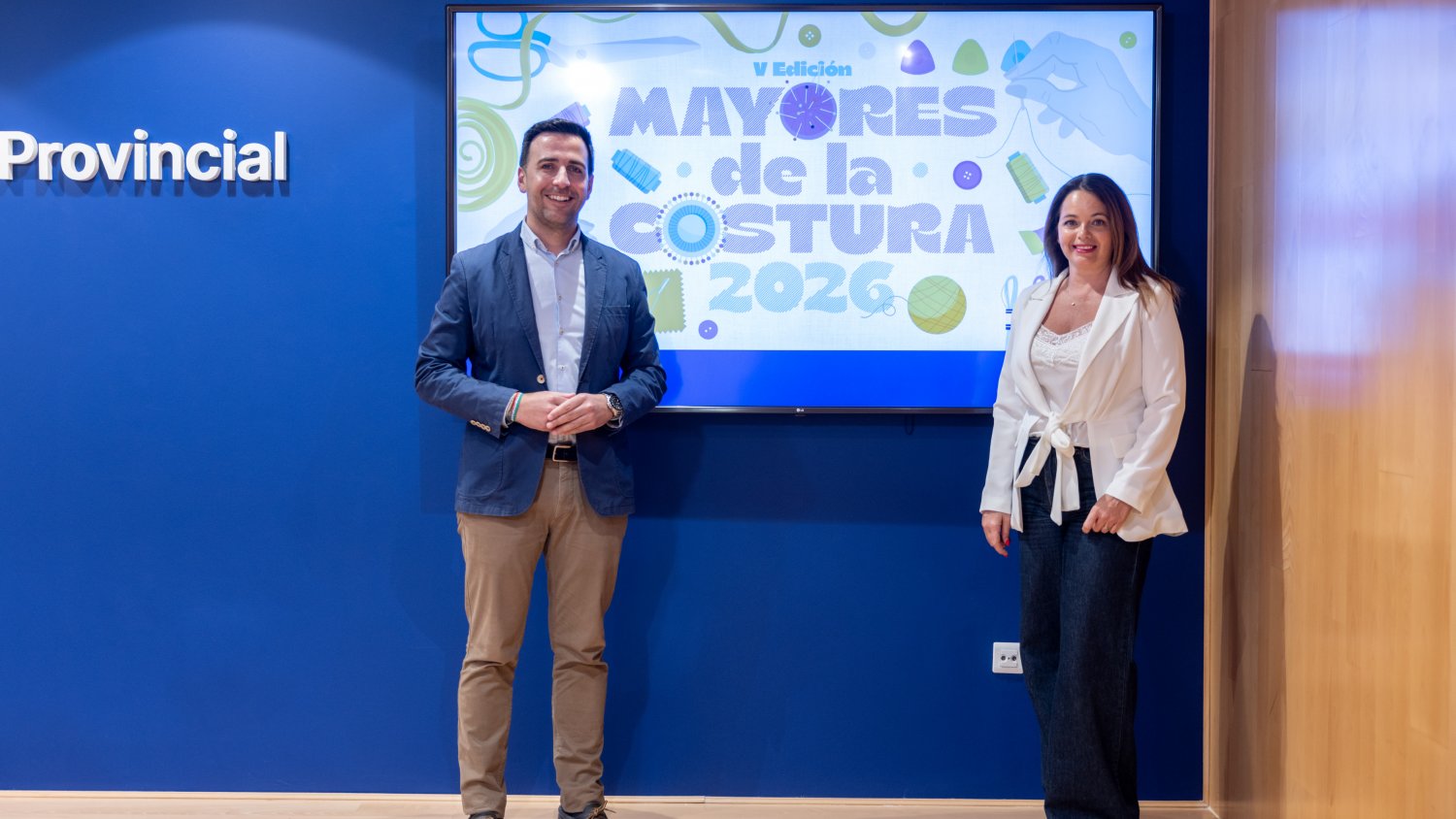 Mayores de 65 años de la provincia podrán confeccionar trajes regionales en la V edición de 'Mayores de la costura'