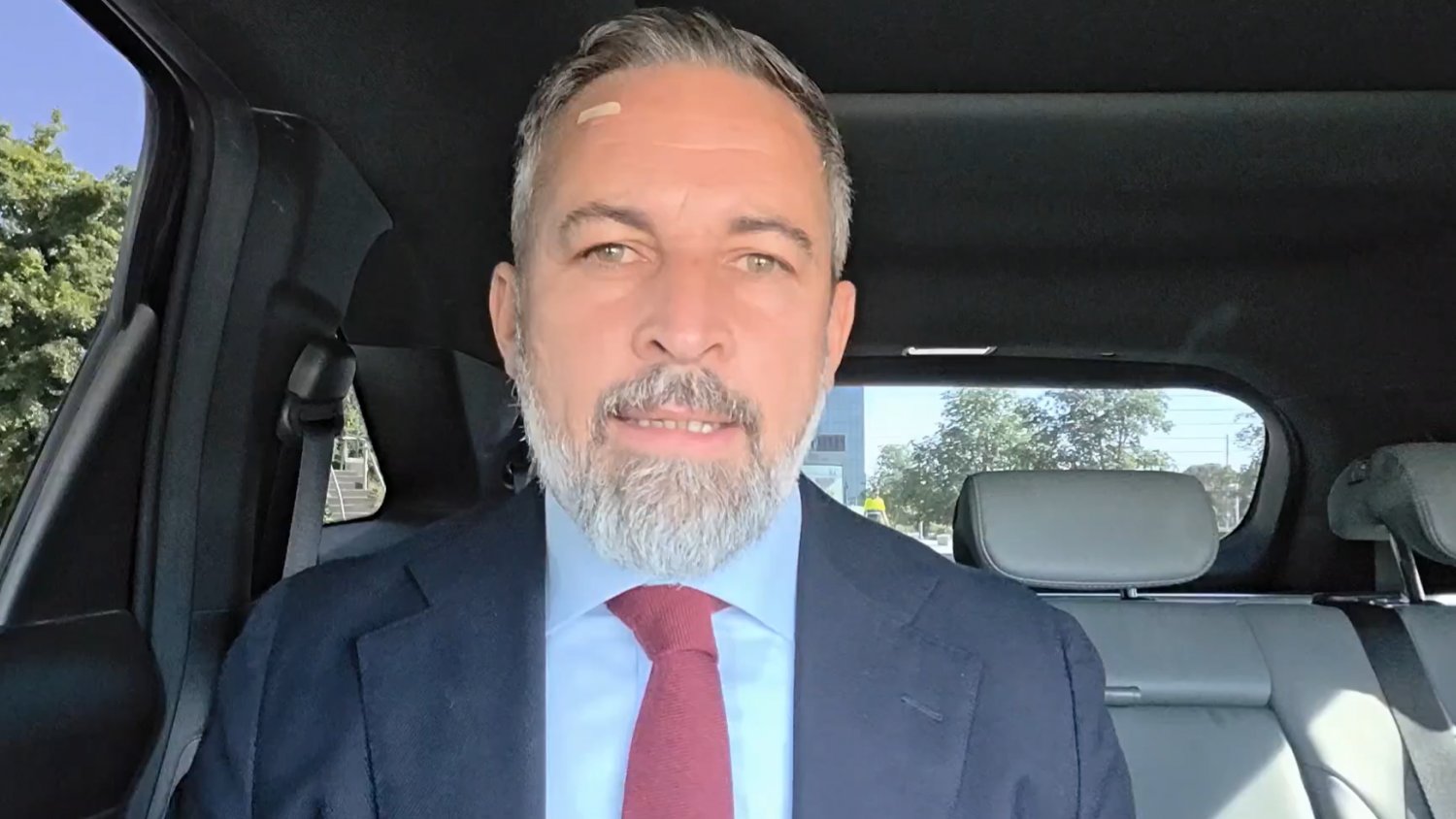 Abascal pide “recuperar una España decente” tras el registro de la UCO en Ferraz