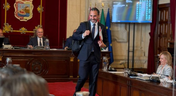 Daniel Pérez se despide como portavoz del PSOE en Málaga tras dar el salto al Parlamento andaluz