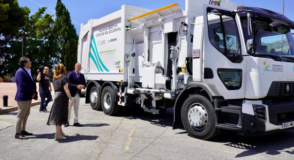 Torremolinos añade tres vehículos para reforzar el servicio de recogida selectiva y mantenimiento de contenedores