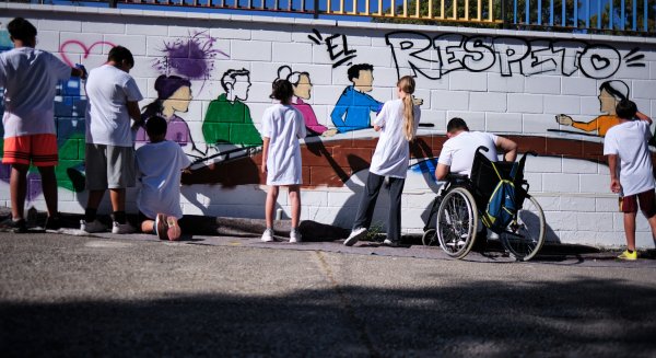Más de 1.900 escolares participan en programas de mediación y prevención de conflictos en el curso 2025-2026