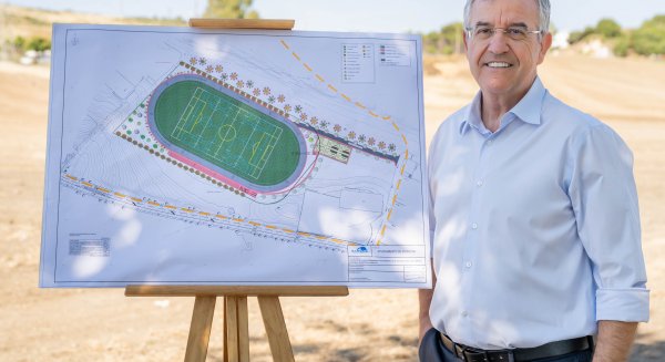 Estepona comienza la construcción de un velódromo, que incluye campo de fútbol 11 y las primeras instalaciones de rugby en la ciudad