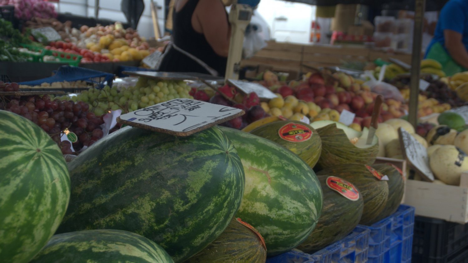 Abierto el proceso para adjudicar 37 puestos vacantes en los mercadillos de Rincón de la Victoria y La Cala del Moral