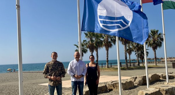Vélez-Málaga revalida sus Banderas Azules y refuerza su litoral como referente de calidad, seguridad y sostenibilidad